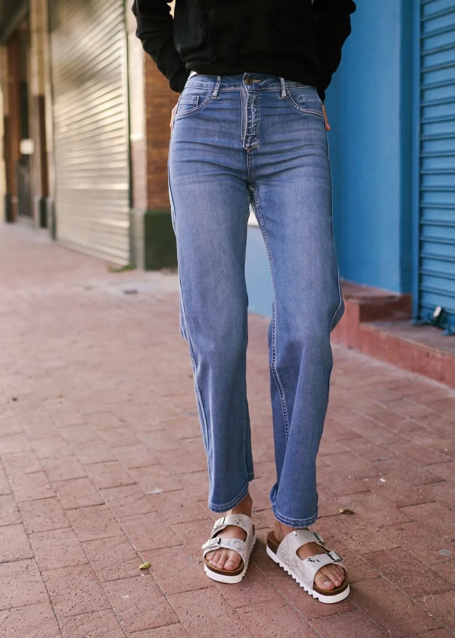 Flared and Cropped Reversible Jeans with Floral Print In Denim