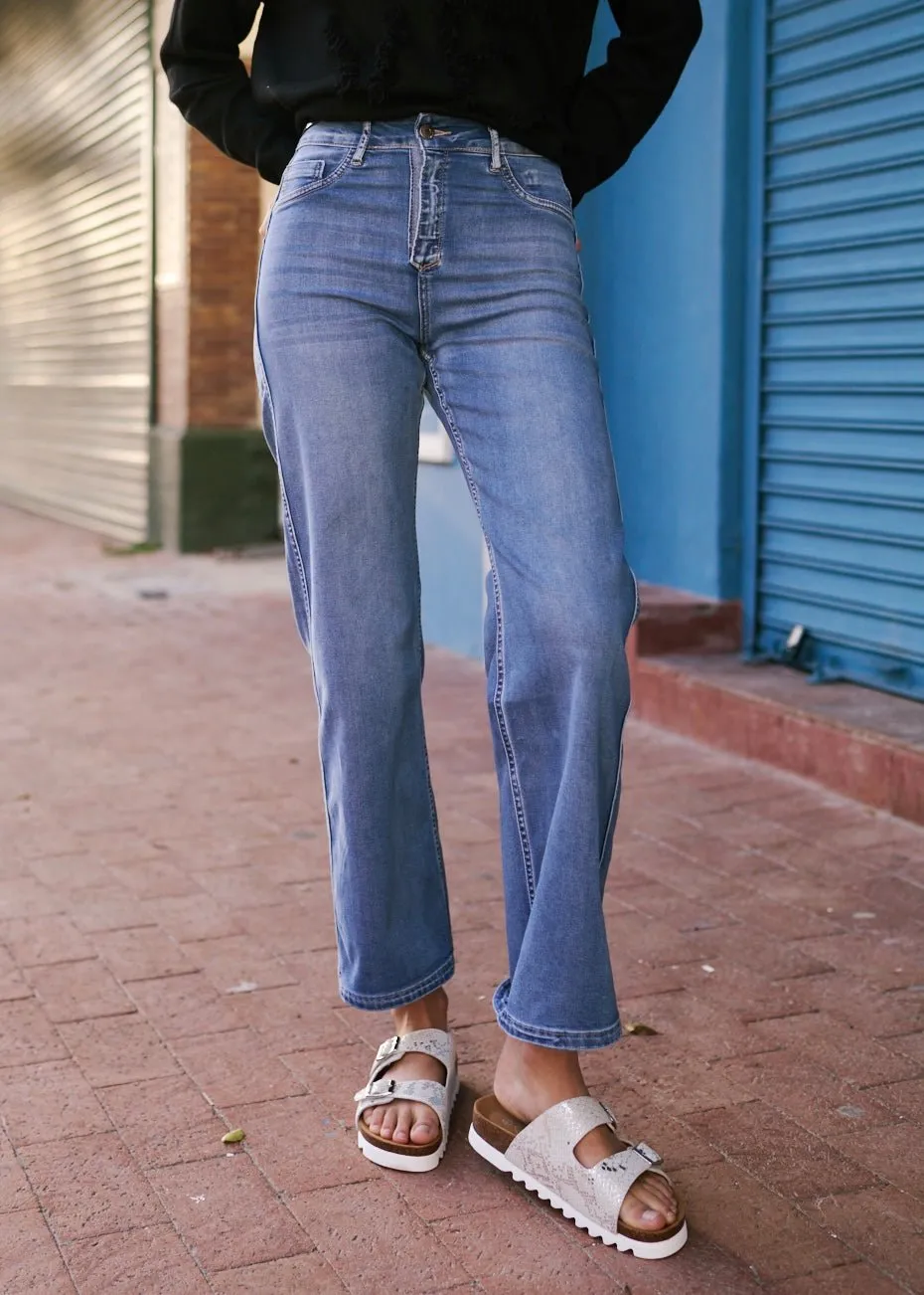 Flared and Cropped Reversible Jeans with Floral Print In Denim