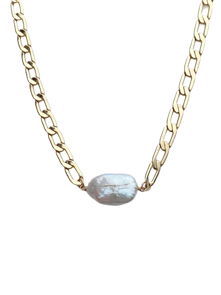 Glimmer Pearl Necklace