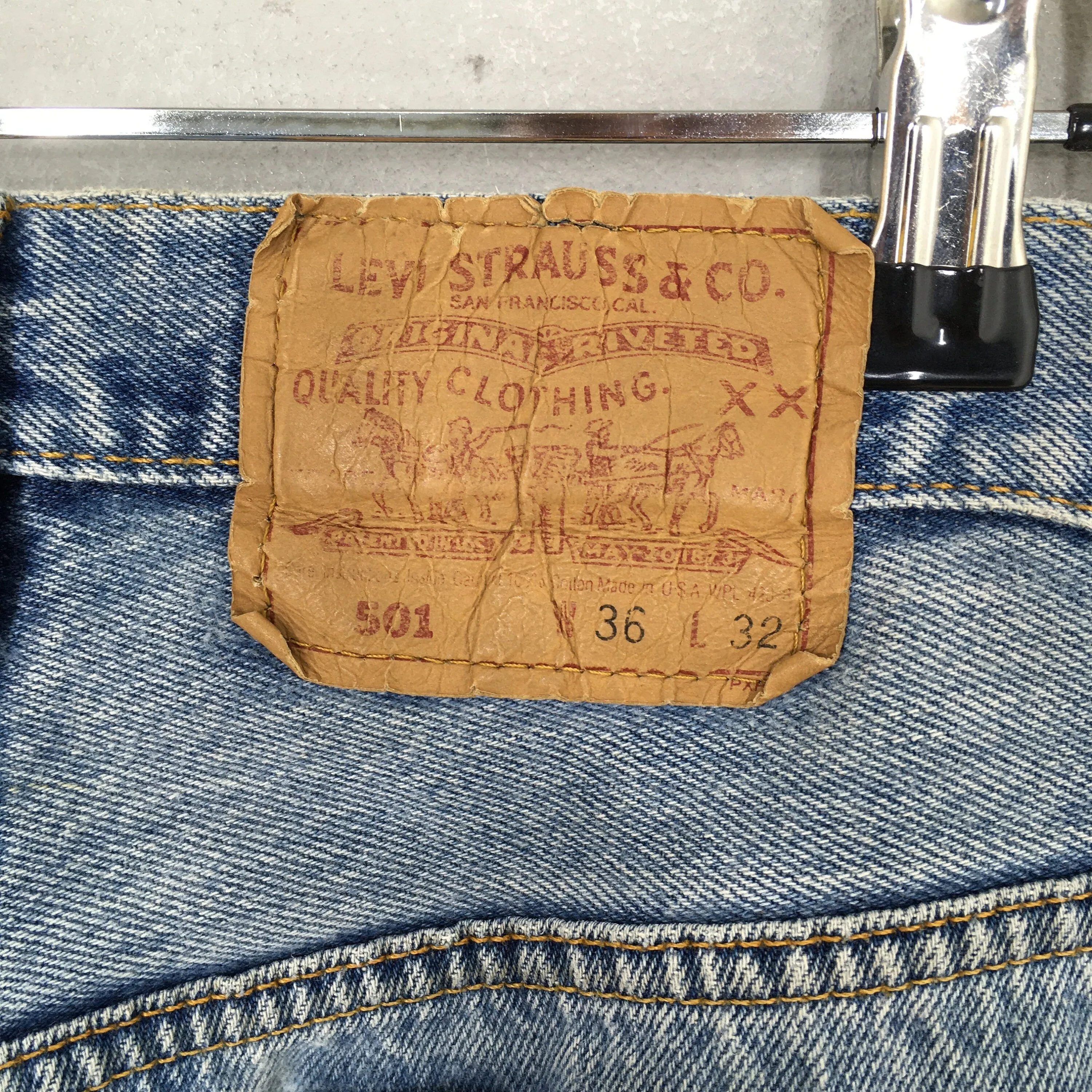 Levi's 501 Faded Dirty Light Wash Jeans Size 34x31