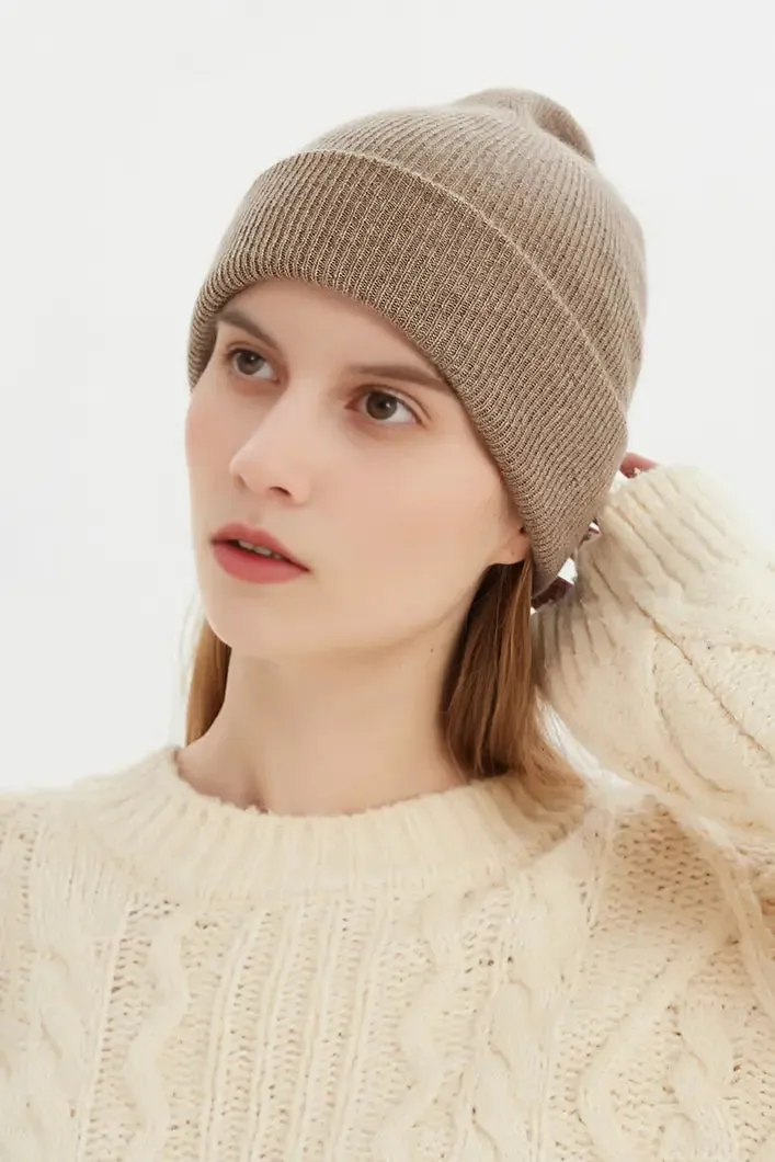Luxurious Reversible Ribbed Knit 100 Cashmere Beanie