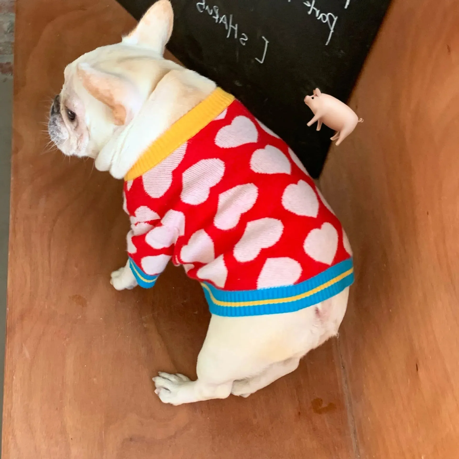 Sweet Heart Collection: Winter Warm Pet Coat - Adorable Sweater for Small to Medium Dogs, Perfect Puppy Chihuahua Clothing, and Yorkshire Outfit in Sizes S-XXL