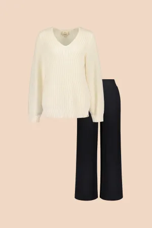 V-Neck Jumper & Everyday Culottes -pakkaus