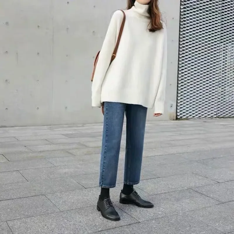 Women's Comfortable Oversized Soft Knitted Turtleneck Jumper | Ideal for Autumn/Winter